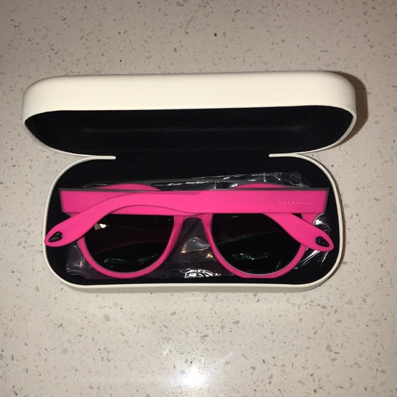 GIVENCHY Fluorescent Neon Pink Summer Sunglasses - Picture 3 of 7
